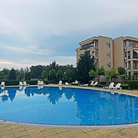 студиа Sunny Noks *